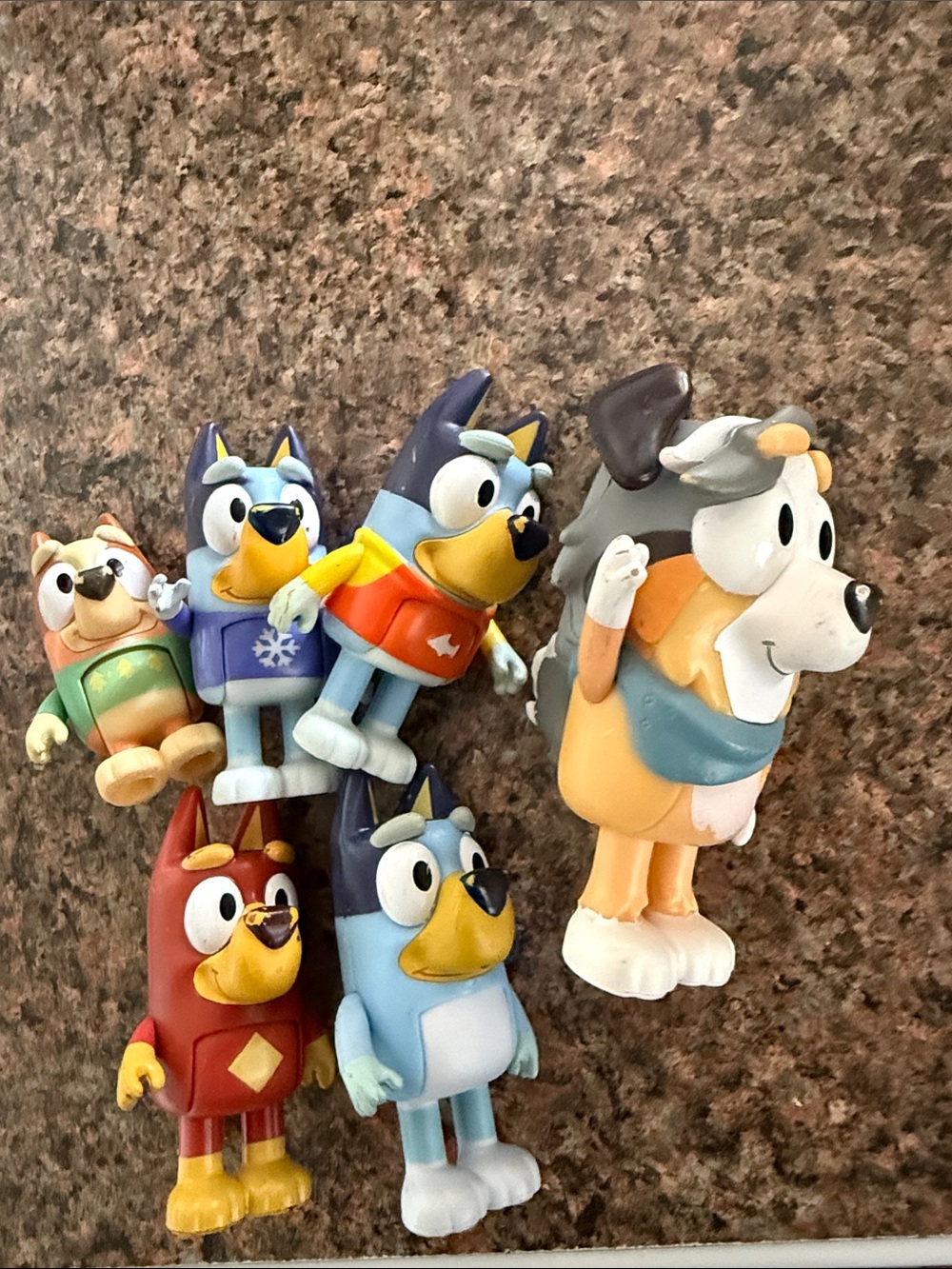 Bluey Mini Figure Set - Assorted Colors